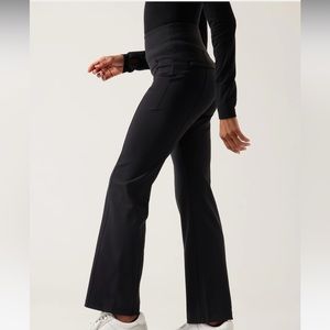 Athleta NWT Delancey straight leg pant size M